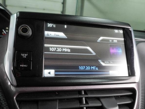 Peugeot 2008 I с пробегом 2014 года, цена 799 000 рублей, 109053 км, внедорожник, Автокод Объявления
