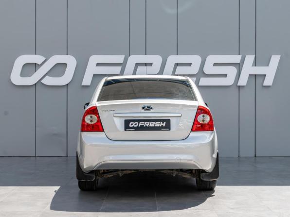Ford Focus II Рестайлинг с пробегом 2010 года, цена 699 000 рублей, 209886 км, седан, Автокод Объявления