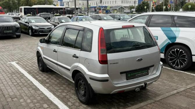 Ford Fusion I с пробегом 2005 года, цена 295 000 рублей, 223937 км, хэтчбек, Автокод Объявления