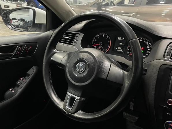 Volkswagen Jetta VI с пробегом 2013 года, цена 1 230 000 рублей, 153846 км, седан, Автокод Объявления