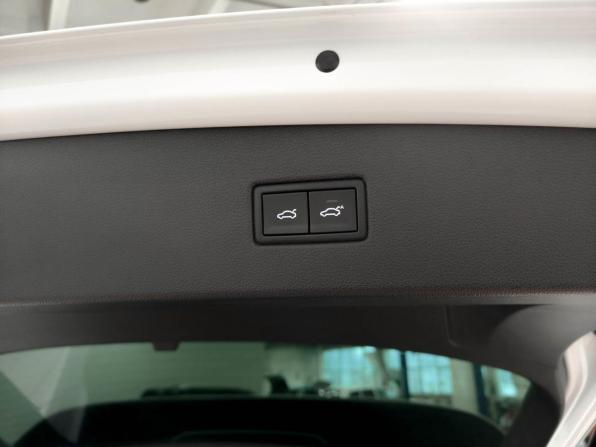 Volkswagen Tiguan II Рестайлинг с пробегом 2021 года, цена 3 570 000 рублей, 81566 км, внедорожник, Автокод Объявления