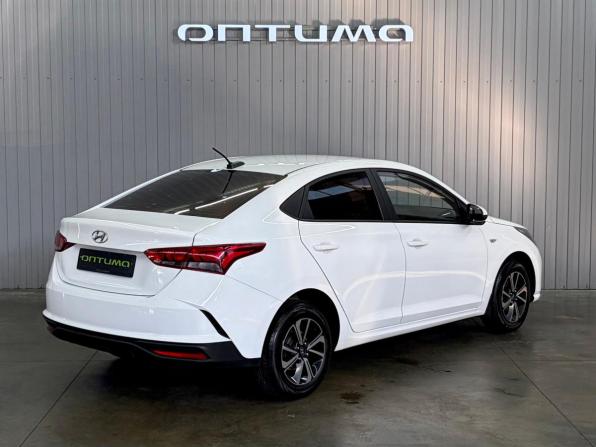 Hyundai Solaris II Рестайлинг с пробегом 2021 года, цена 1 437 000 рублей, 161000 км, седан, Автокод Объявления