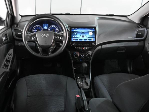 Hyundai Solaris I с пробегом 2013 года, цена 799 000 рублей, 210628 км, седан, Автокод Объявления