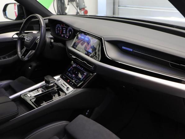 Audi Q6 с пробегом 2023 года, цена 6 350 000 рублей, 54786 км, внедорожник, Автокод Объявления