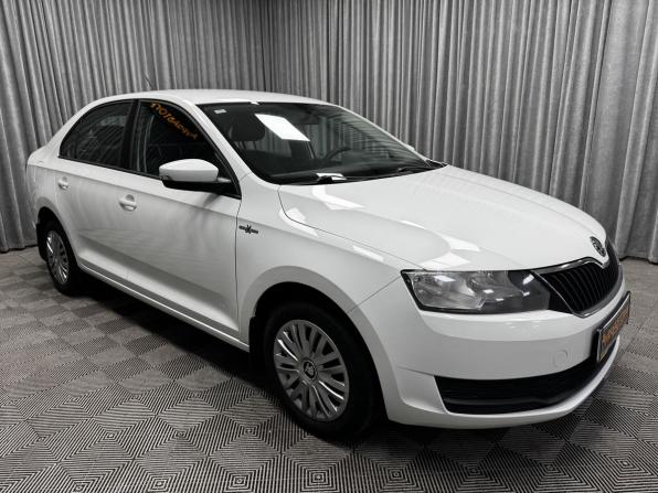 Skoda Rapid I Рестайлинг с пробегом 2018 года, цена 1 390 000 рублей, 134581 км, лифтбек, Автокод Объявления