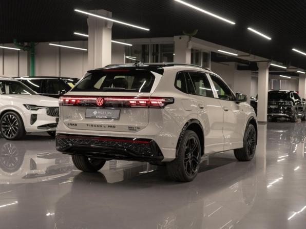 Volkswagen Tiguan III (China Market) с пробегом 2026 года, цена 4 900 000 рублей, 50 км, внедорожник, Автокод Объявления