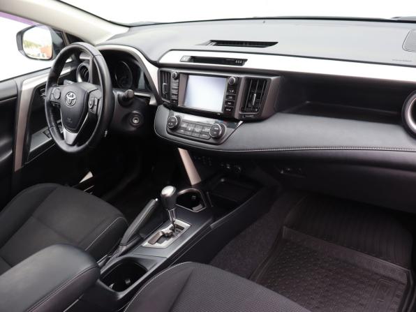 Toyota RAV4 IV (XA40) Рестайлинг с пробегом 2017 года, цена 2 589 000 рублей, 174782 км, внедорожник, Автокод Объявления