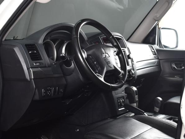 Mitsubishi Pajero IV Рестайлинг 1 с пробегом 2011 года, цена 1 889 995 рублей, 264165 км, внедорожник, Автокод Объявления