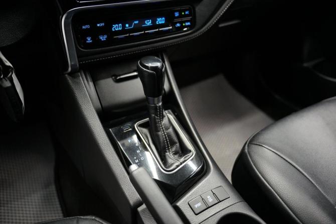 Toyota Corolla XI (E160 E170 E180) Рестайлинг 1 с пробегом 2017 года, цена 1 799 000 рублей, 88669 км, седан, Автокод Объявления