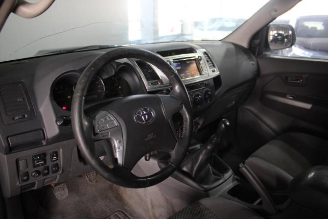 Toyota Hilux VII Рестайлинг с пробегом 2011 года, цена 1 490 000 рублей, 343000 км, пикап, Автокод Объявления