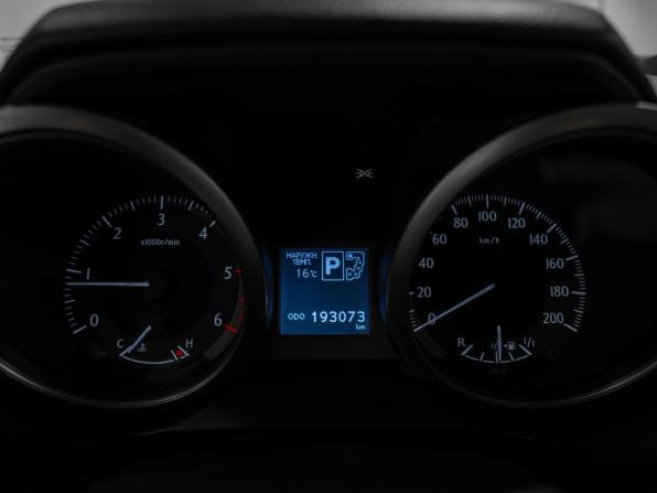 Toyota Land Cruiser Prado 150 Series Рестайлинг 1 с пробегом 2016 года, цена 3 350 000 рублей, 192968 км, внедорожник, Автокод Объявления