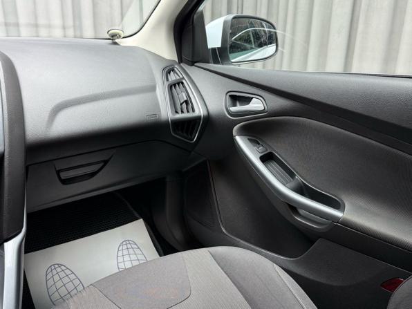 Ford Focus III с пробегом 2011 года, цена 899 000 рублей, 177538 км, хэтчбек, Автокод Объявления