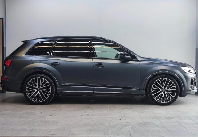 Audi SQ7 I (4M) Рестайлинг 2 с пробегом 2024 года, цена 16 990 000 рублей, 8400 км, внедорожник, Автокод Объявления