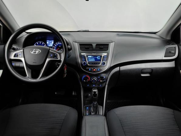 Hyundai Solaris I Рестайлинг с пробегом 2014 года, цена 985 000 рублей, 129595 км, хэтчбек, Автокод Объявления