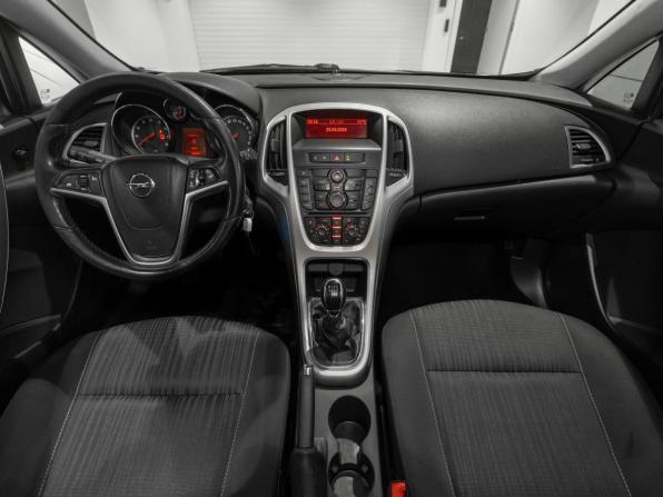 Opel Astra J с пробегом 2011 года, цена 545 000 рублей, 280404 км, хэтчбек, Автокод Объявления
