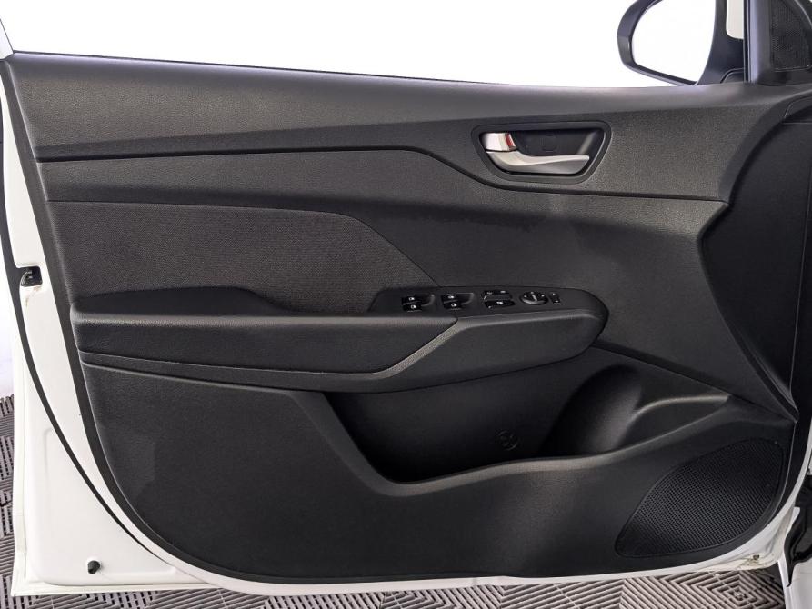 Hyundai Solaris II Москва  - изображение 19