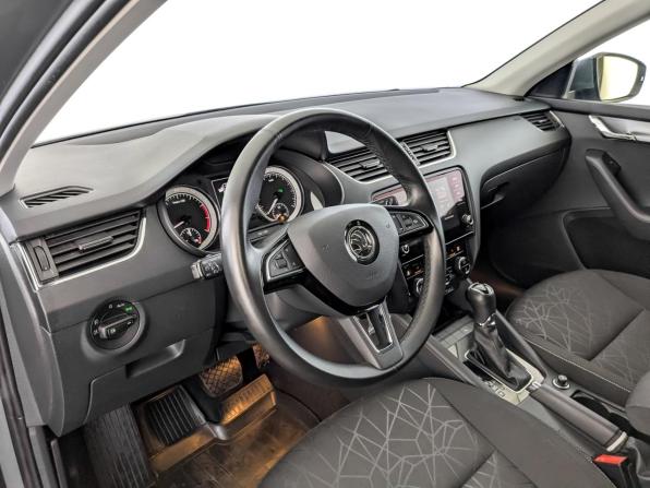 Skoda Octavia III (A7) Рестайлинг с пробегом 2019 года, цена 1 950 000 рублей, 99888 км, лифтбек, Автокод Объявления