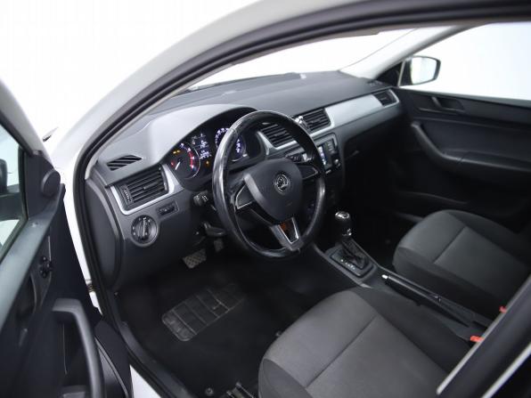 Skoda Rapid I с пробегом 2015 года, цена 1 020 000 рублей, 182933 км, лифтбек, Автокод Объявления