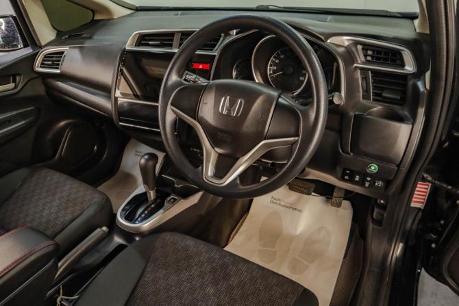 Honda Fit III с пробегом 2015 года, цена 1 169 000 рублей, 192515 км, хэтчбек, Автокод Объявления