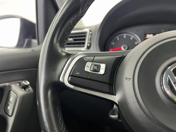 Volkswagen Polo V Рестайлинг с пробегом 2019 года, цена 1 199 000 рублей, 144475 км, седан, Автокод Объявления