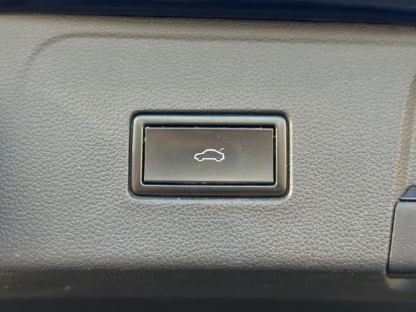 Volkswagen Teramont I с пробегом 2018 года, цена 3 149 000 рублей, 190045 км, внедорожник, Автокод Объявления