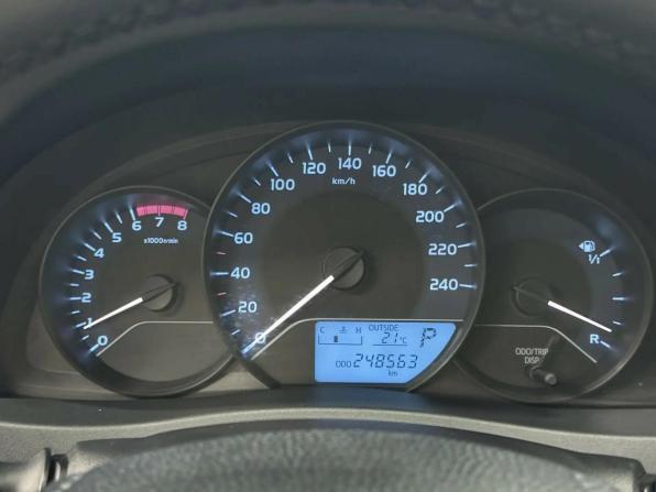 Toyota Corolla XI (E160 E170 E180) Рестайлинг 1 с пробегом 2018 года, цена 1 499 000 рублей, 245000 км, седан, Автокод Объявления