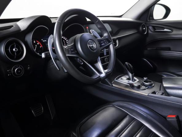 Alfa Romeo Stelvio I с пробегом 2017 года, цена 2 190 000 рублей, 174090 км, внедорожник, Автокод Объявления