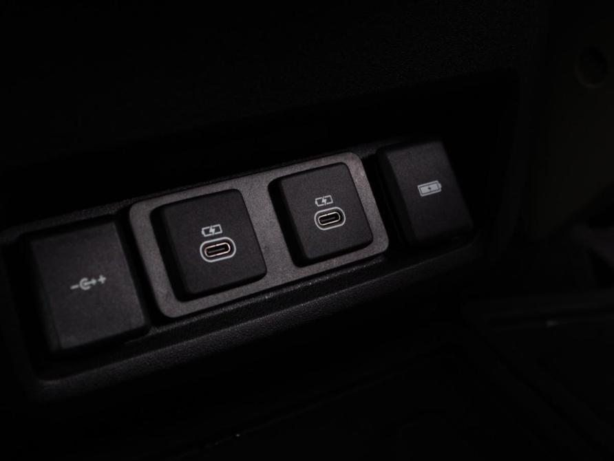 Land Rover Discovery V Рестайлинг Москва  - изображение 17