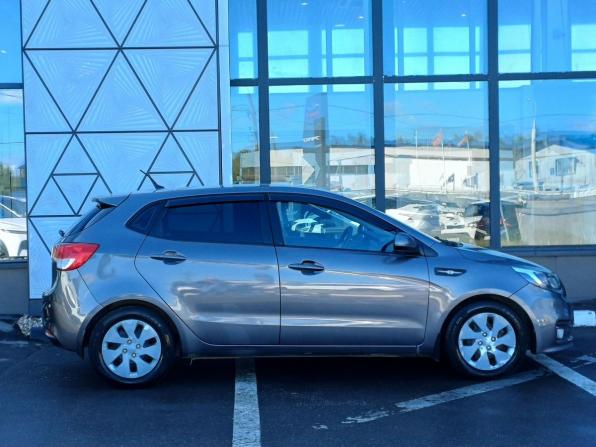 Kia Rio III Рестайлинг с пробегом 2016 года, цена 989 000 рублей, 212666 км, хэтчбек, Автокод Объявления