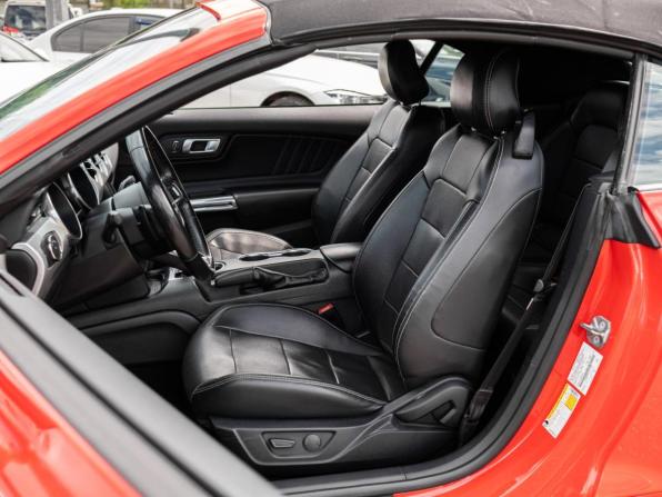 Ford Mustang VI Рестайлинг с пробегом 2020 года, цена 3 599 000 рублей, 59718 км, кабриолет, Автокод Объявления