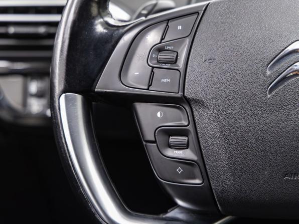 Citroen C4 Picasso II с пробегом 2015 года, цена 1 170 000 рублей, 125612 км, компактвэн, Автокод Объявления