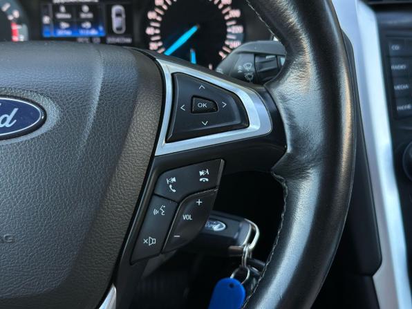 Ford Mondeo V с пробегом 2015 года, цена 1 240 000 рублей, 205402 км, седан, Автокод Объявления