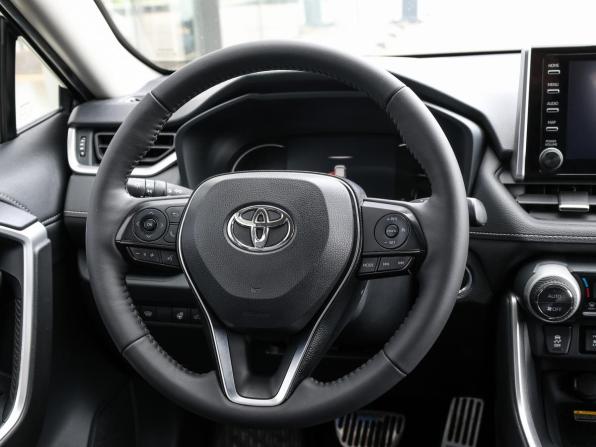 Toyota RAV4 V (XA50) с пробегом 2020 года, цена 3 398 000 рублей, 105349 км, внедорожник, Автокод Объявления