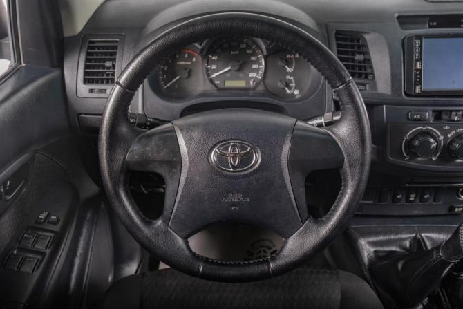 Toyota Hilux VII Рестайлинг с пробегом 2014 года, цена 1 999 000 рублей, 307000 км, offers.body_type.unknown, Автокод Объявления