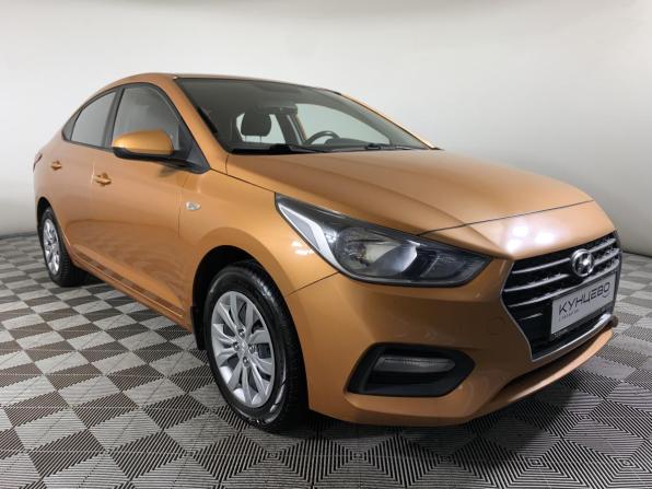 Hyundai Solaris II с пробегом 2018 года, цена 1 335 000 рублей, 114294 км, седан, Автокод Объявления