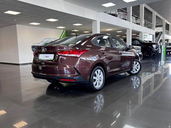 Hyundai Solaris II Рестайлинг с пробегом 2021 года, цена 1 725 000 рублей, 67915 км, седан, Автокод Объявления