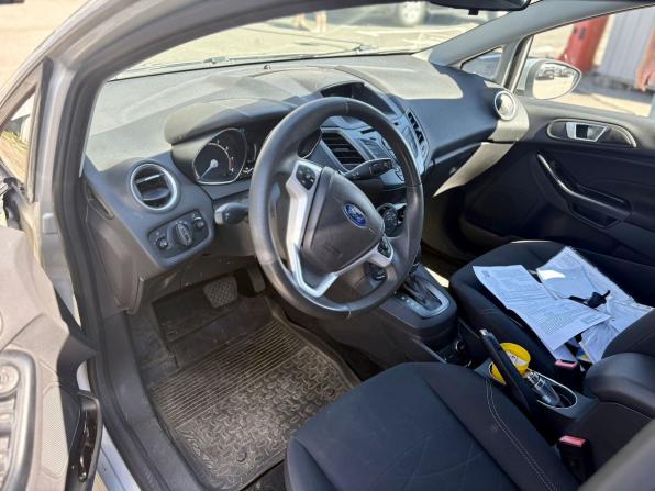 Ford Fiesta Mk6 Рестайлинг с пробегом 2015 года, цена 869 000 рублей, 84805 км, хэтчбек, Автокод Объявления
