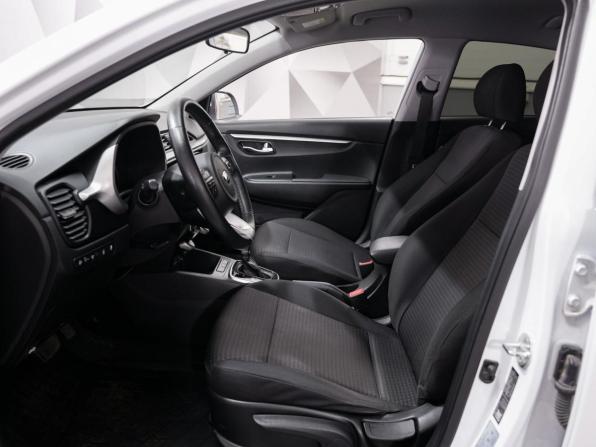 Kia Rio IV Рестайлинг с пробегом 2020 года, цена 1 790 000 рублей, 79892 км, седан, Автокод Объявления