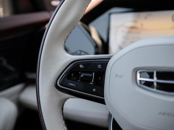 Geely Monjaro I с пробегом 2024 года, цена 3 449 000 рублей, 36708 км, внедорожник, Автокод Объявления