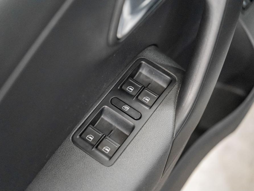 Volkswagen Polo V Рестайлинг Красноярск  - изображение 18