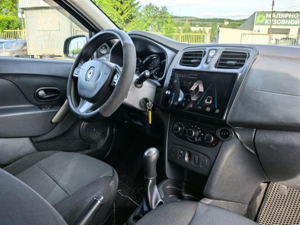 Renault Sandero II с пробегом 2015 года, цена 579 000 рублей, 188000 км, хэтчбек, Автокод Объявления