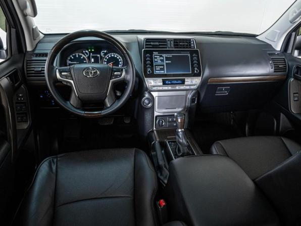 Toyota Land Cruiser Prado 150 Series Рестайлинг 3 с пробегом 2023 года, цена 7 889 000 рублей, 15958 км, внедорожник, Автокод Объявления