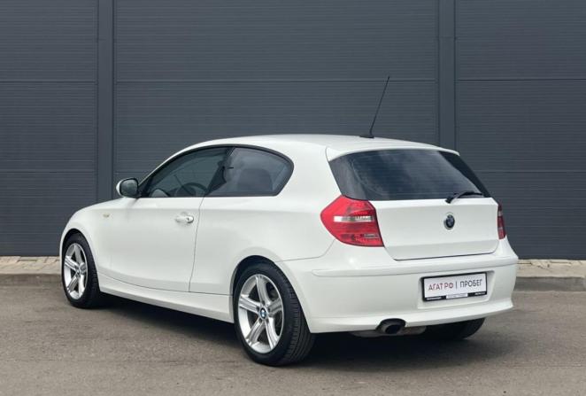 BMW 1 серии I (E81/E82/E87/E88) Рестайлинг с пробегом 2011 года, цена 750 000 рублей, 226397 км, хэтчбек, Автокод Объявления