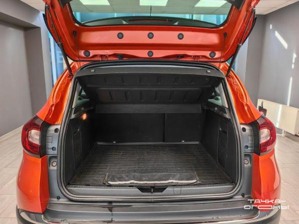 Renault Kaptur I с пробегом 2018 года, цена 1 650 000 рублей, 113000 км, внедорожник, Автокод Объявления