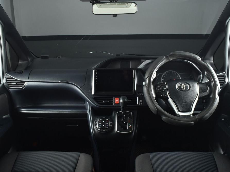 Toyota Noah III (R80) Кемерово  - изображение 7