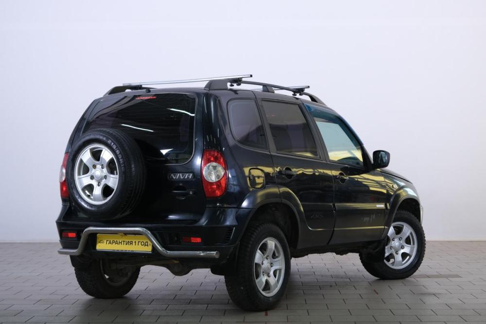 Chevrolet Niva I Рестайлинг Омск  - изображение 7