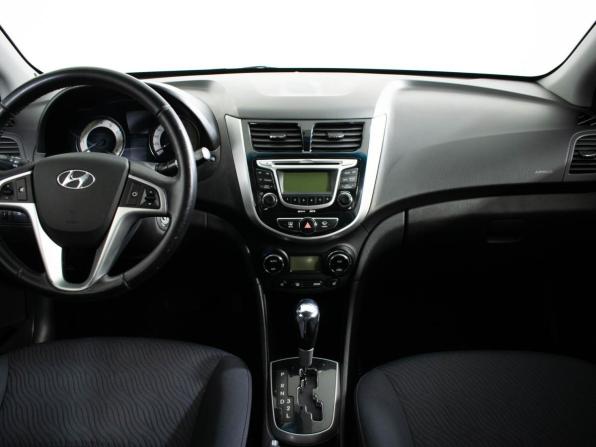 Hyundai Solaris I с пробегом 2013 года, цена 897 000 рублей, 182932 км, седан, Автокод Объявления