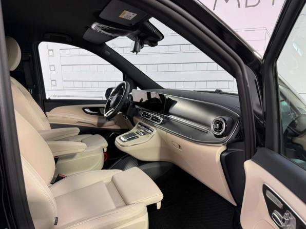 Новый Mercedes-Benz V-Класс III (W447) Рестайлинг 2 2026 года, цена 13 600 000 рублей, минивэн, Автокод Объявления