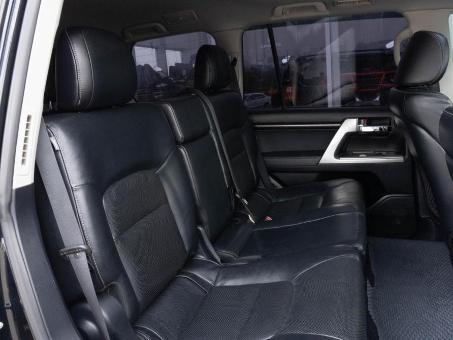Toyota Land Cruiser 200 Series Рестайлинг 1 Улан-Удэ  - изображение 12