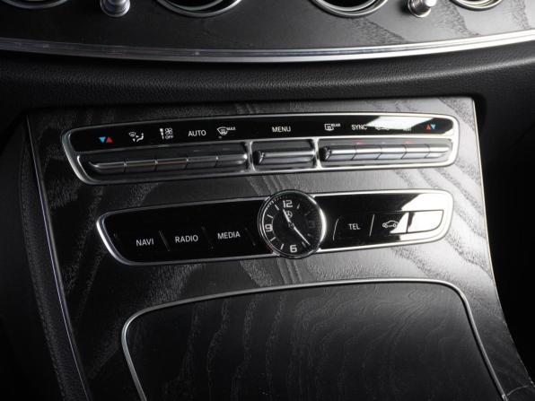 Mercedes-Benz E-Класс V (W213 S213 C238) с пробегом 2020 года, цена 4 289 000 рублей, 60921 км, седан, Автокод Объявления